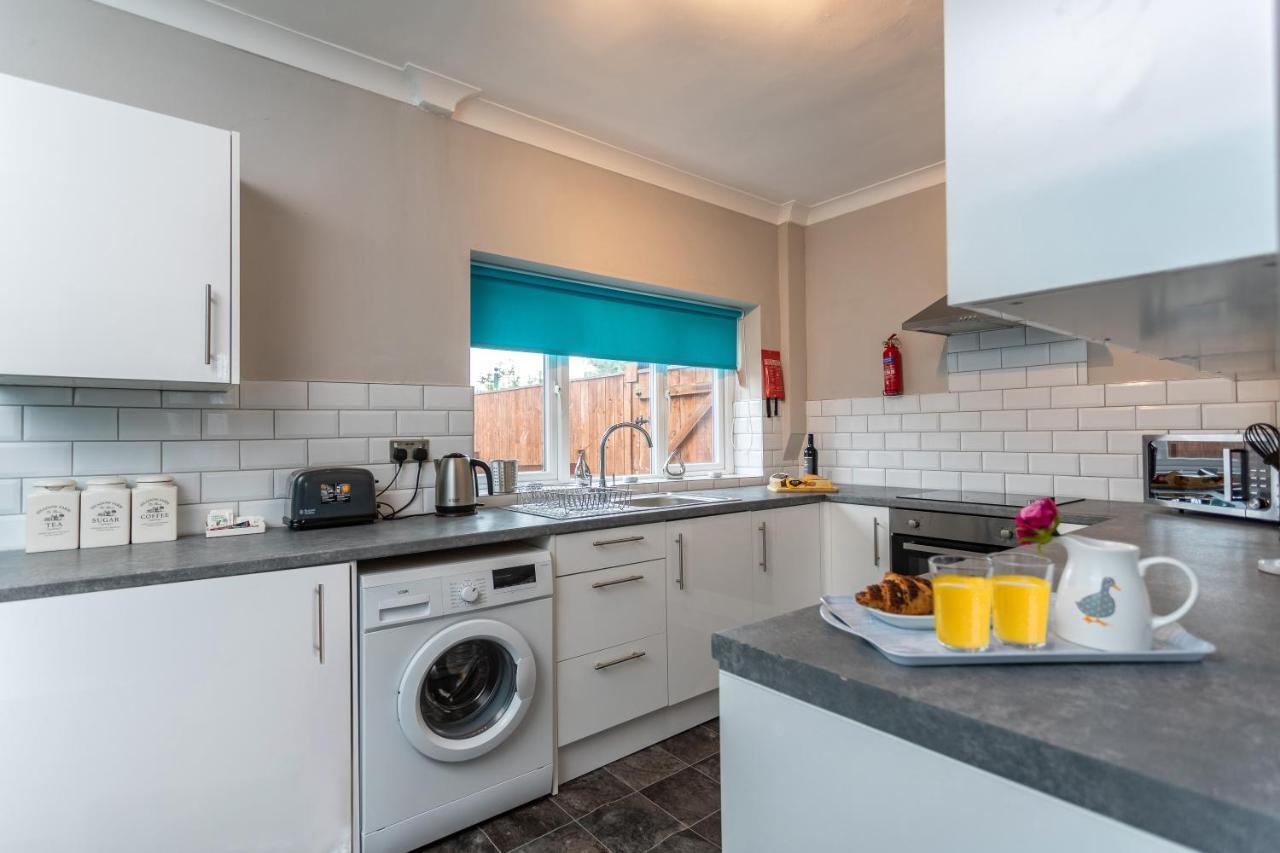 James Cook Accommodation Мидълзбро Екстериор снимка